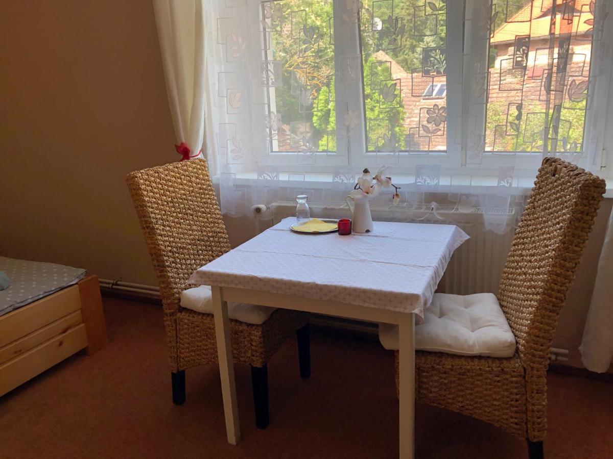 Hotel Obecna Skola Svatý Jan pod Skalou Kültér fotó